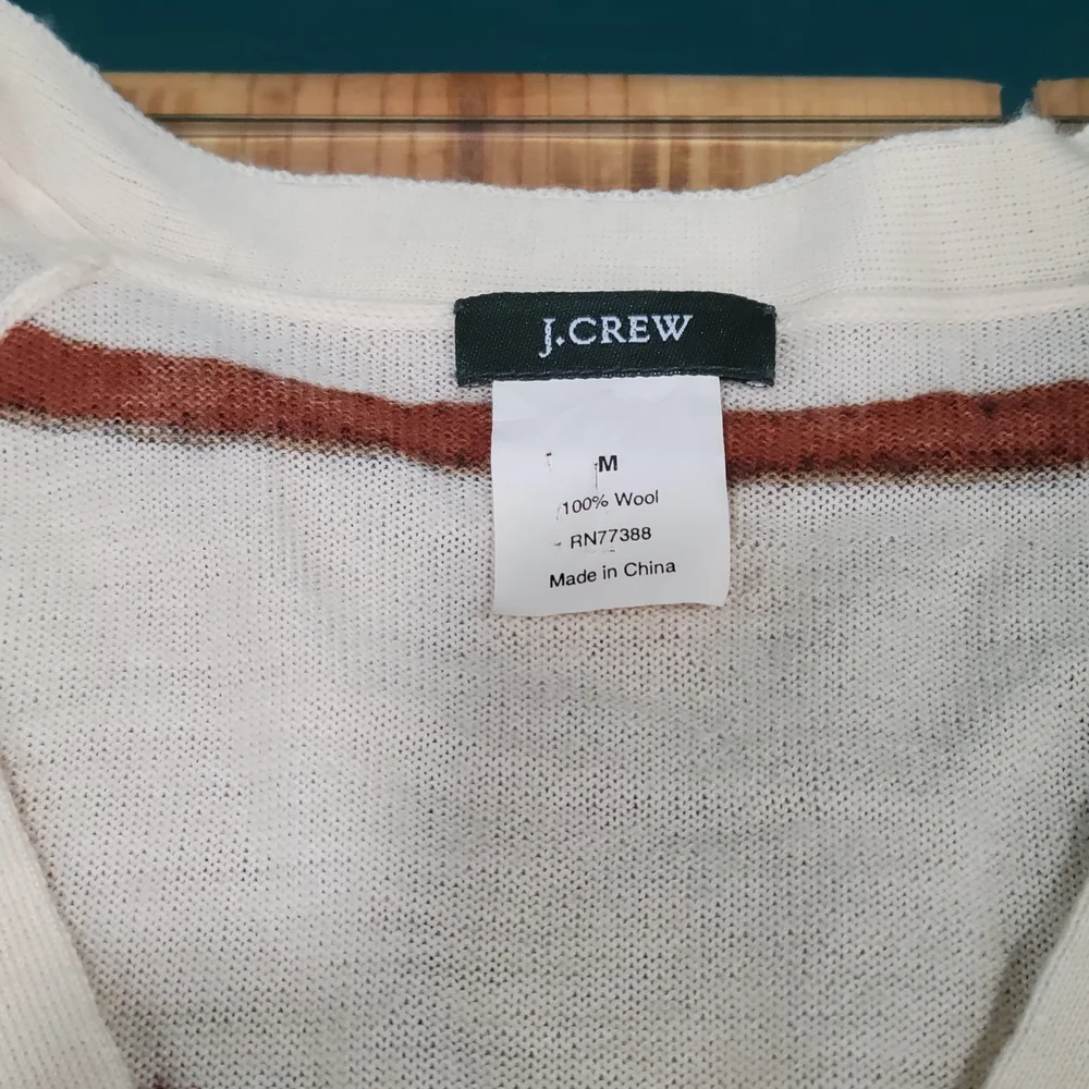 J. Crew Cream Horse/Equestrian Vintage HTF Rare Cardigan Size Med. 100% Wool - Picture 8 of 9